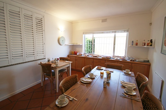 Paradiso Guest House Breakfast Room